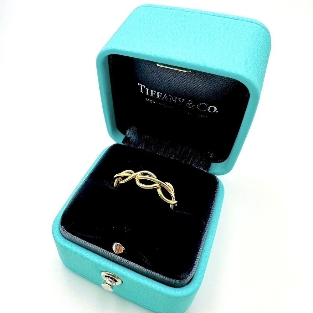 RARE Tiffany & Co. 1980 Jean Schlumberger 18K Yellow Gold Ring with Packaging